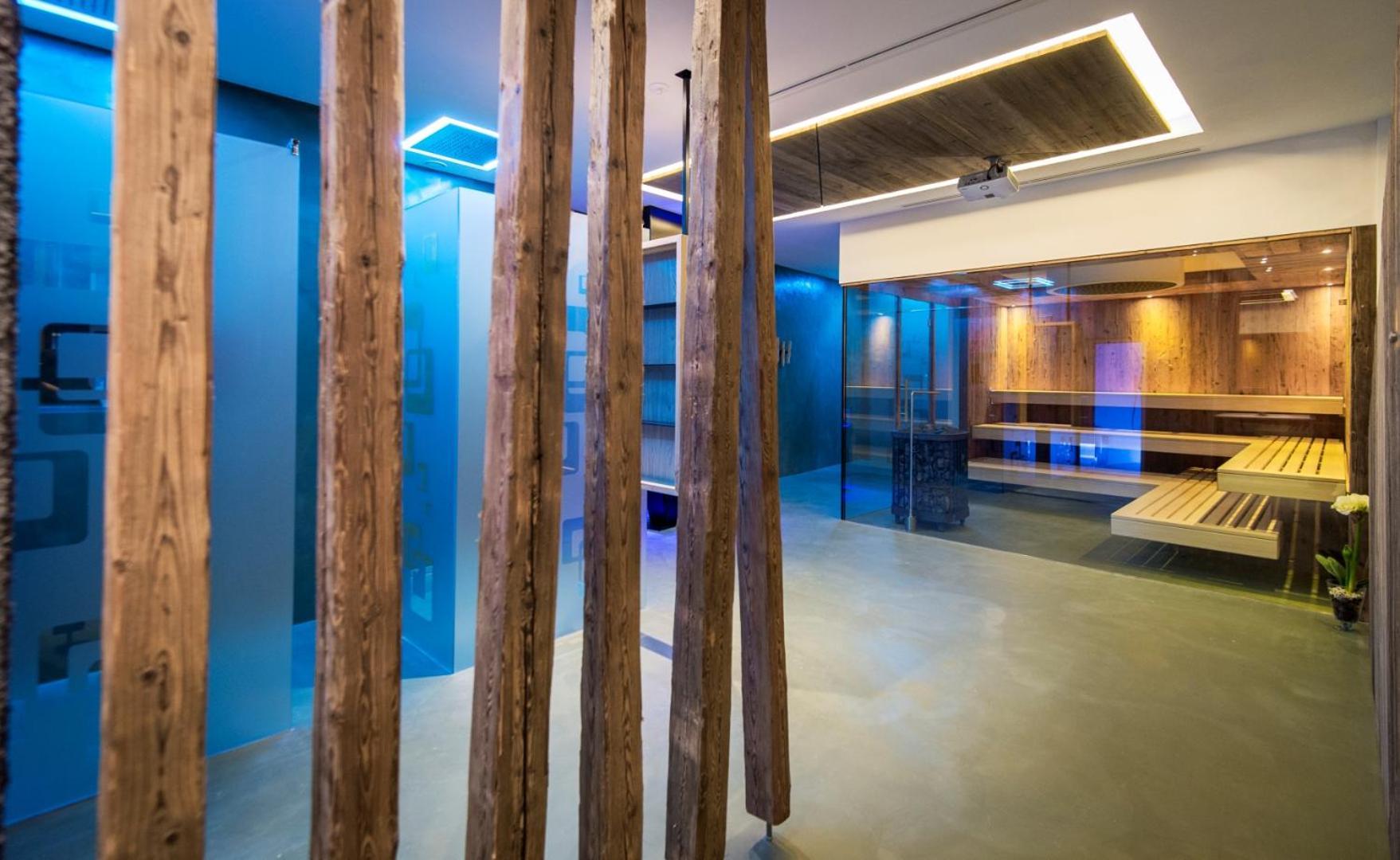 Hotel Cosmea 4 Stars - Your Dolomites Experience Ortisei Esterno foto