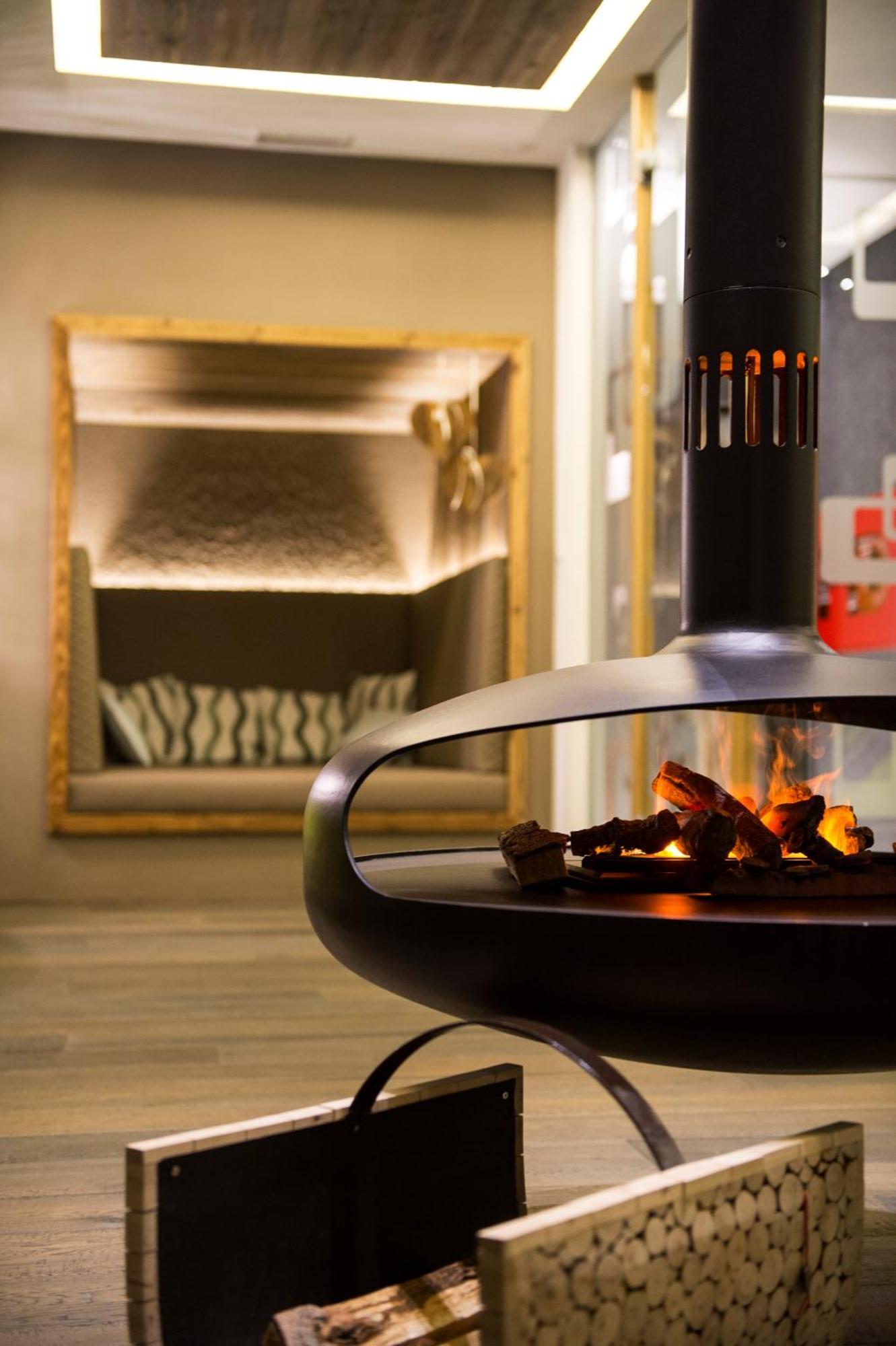 Hotel Cosmea 4 Stars - Your Dolomites Experience Ortisei Esterno foto